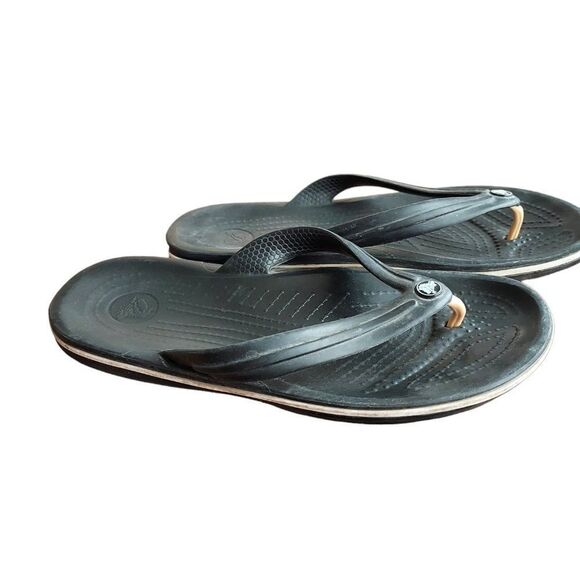 Crocs Black flip-flops size 6  9 1/2 inches from toe to heel VGC - Picture 5 of 8